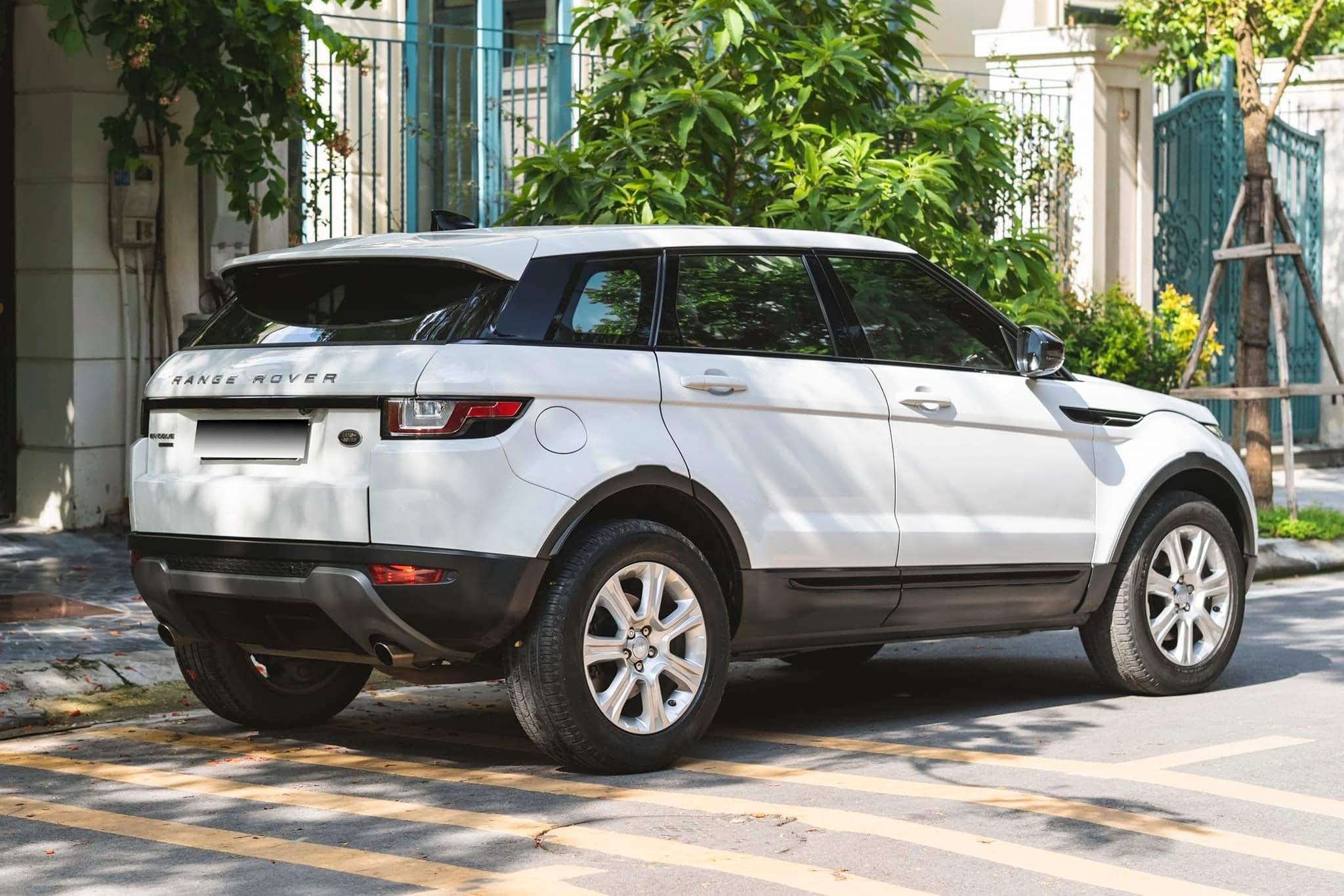 https://landrovervietnam.vn/z5020526435844_be3f7f98a42758fd7410719a405fbeff