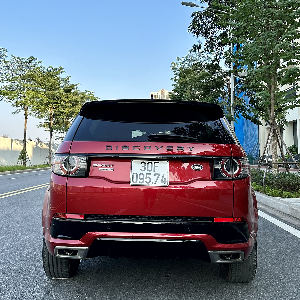 https://landrovervietnam.vn/z5020531139247_e12c2fec7d63d2514d7984e63d6ad308