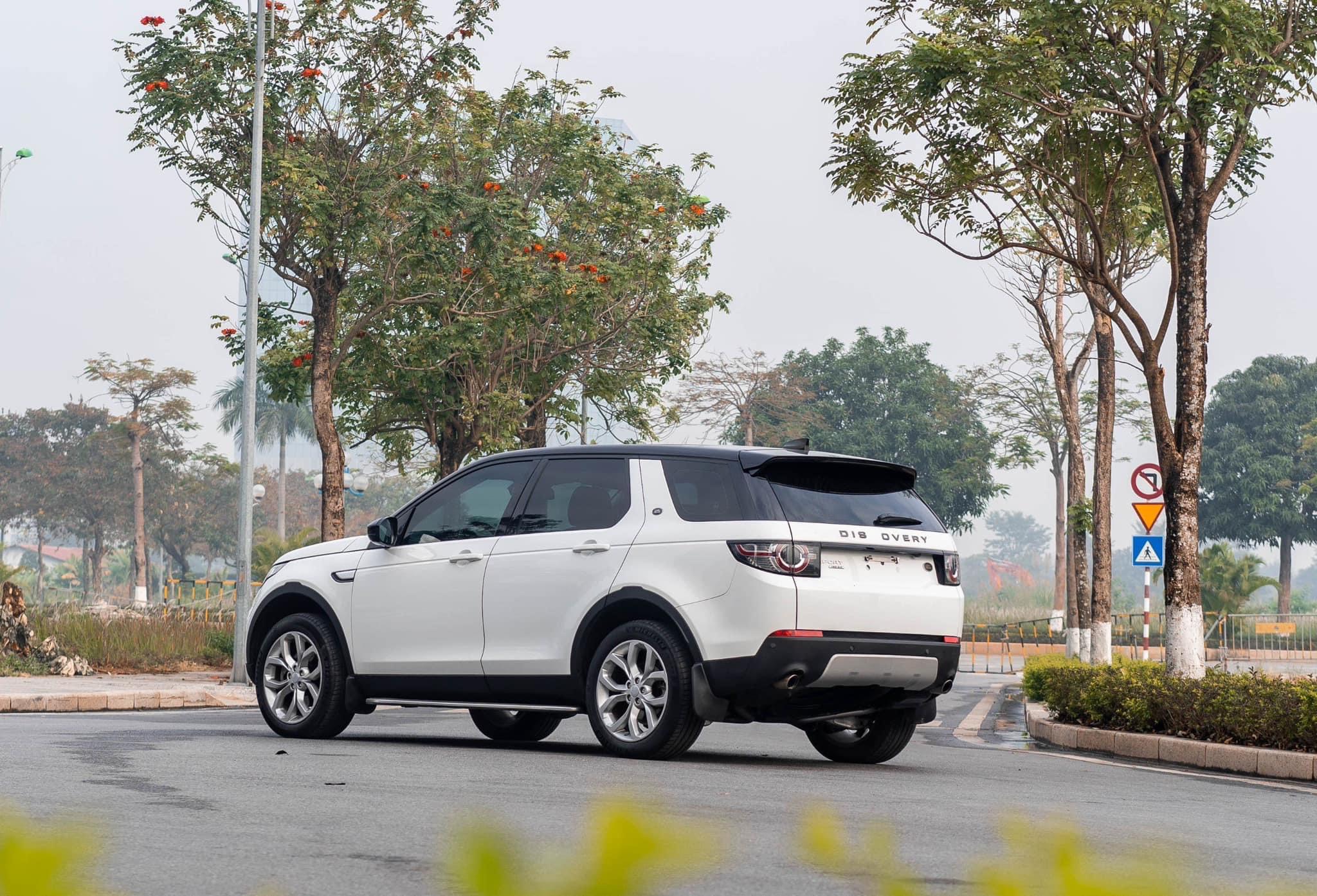 https://landrovervietnam.vn/z5062482326863_e9943470501fd4768bce1ef606112d57