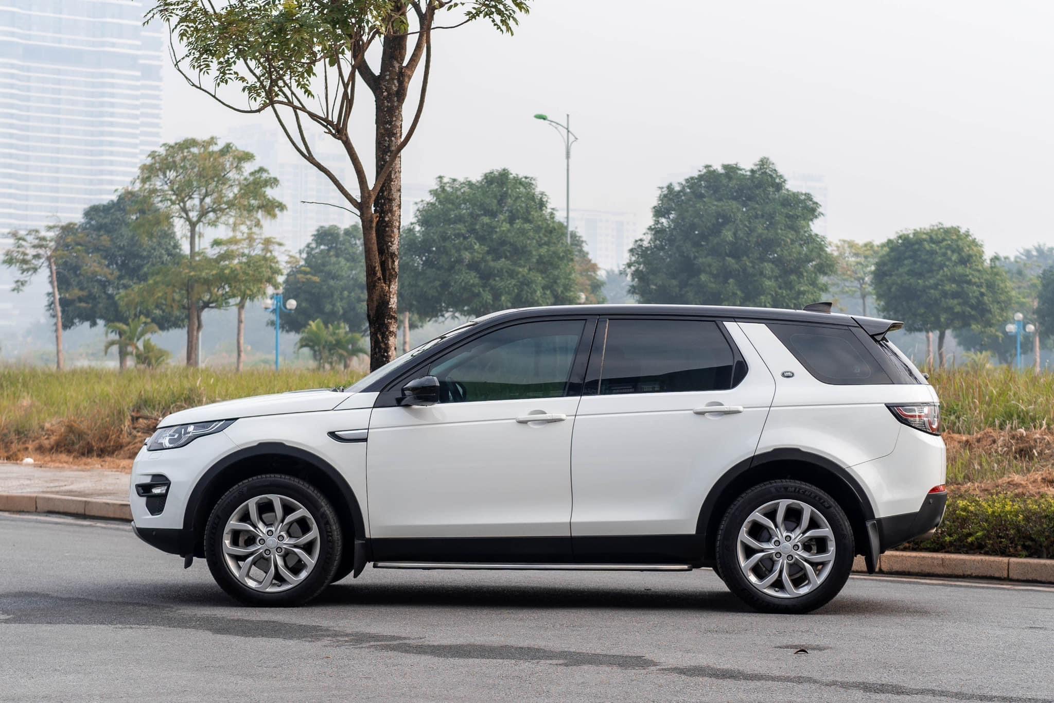 https://landrovervietnam.vn/z5062482364548_967a7e7ee6a824db3523fb3ad1ce8b0e