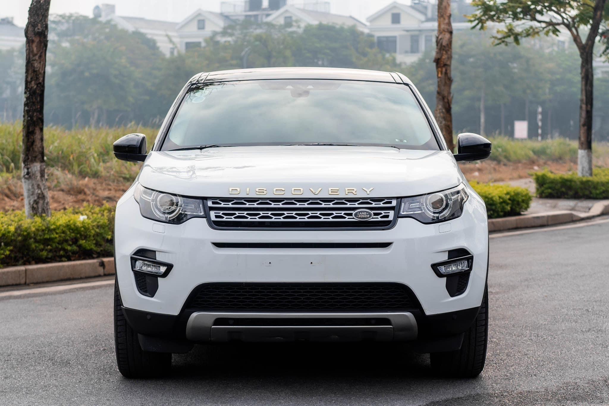 https://landrovervietnam.vn/z5062482421615_c7b74e4ee8ee0218d0d642f9bc6131e2