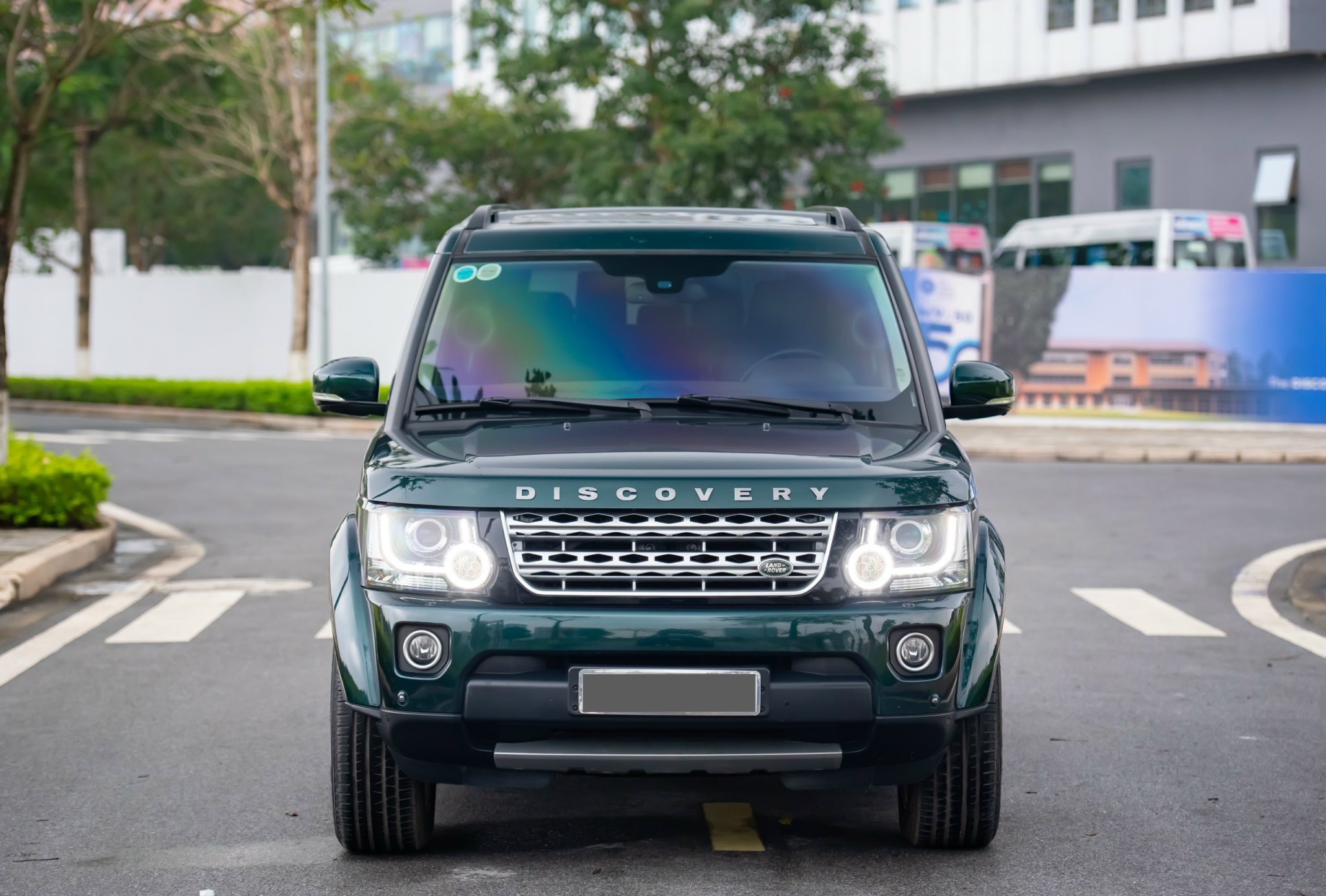 https://landrovervietnam.vn/z5133494602274_18643a8f6e895de1af41d742fa893449