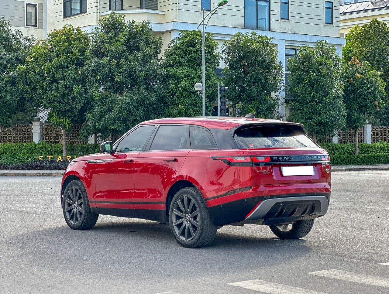 https://landrovervietnam.vn/z5247663646232_ca2a8d7afb04e88a198be648c154ab70