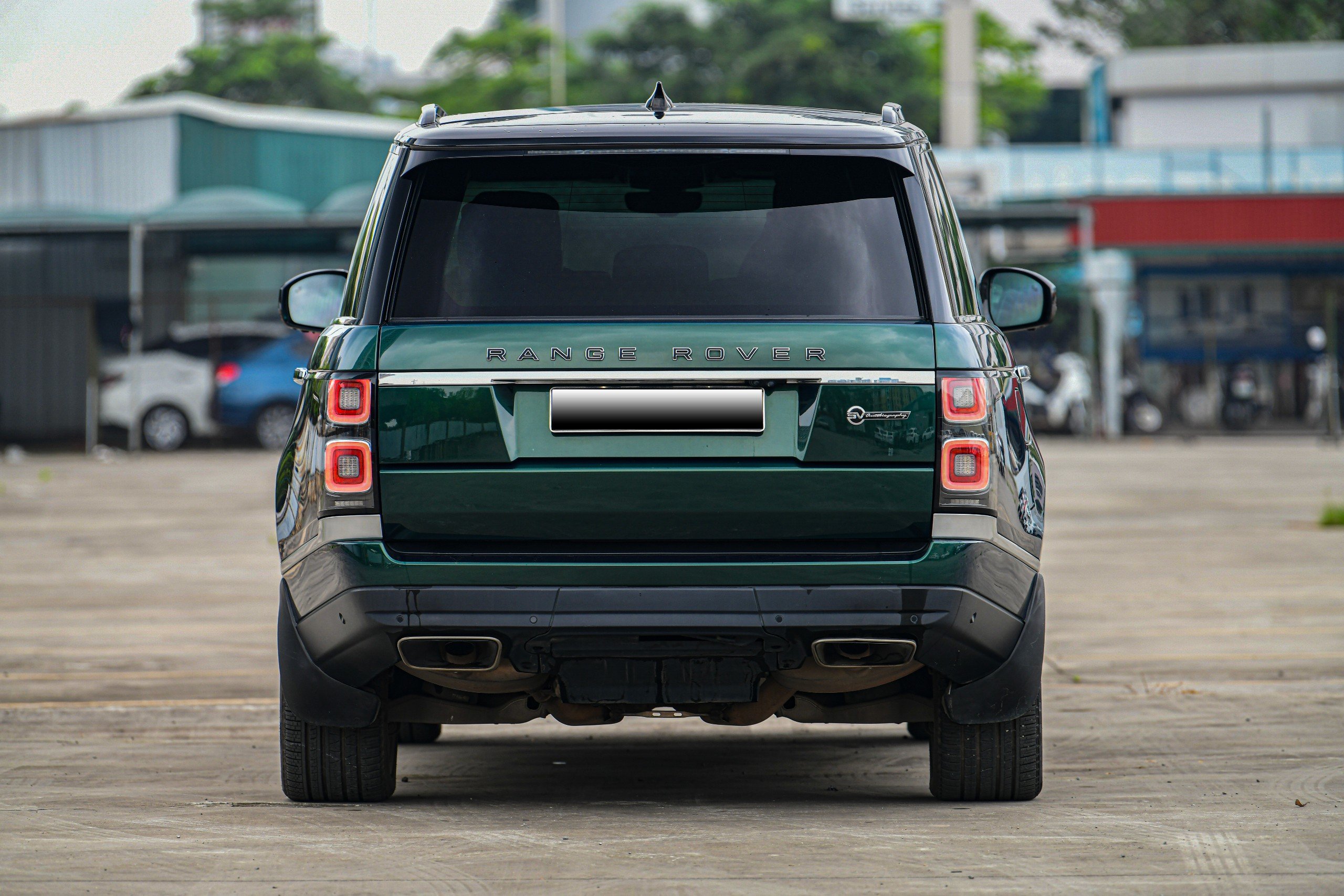 https://landrovervietnam.vn/z5347361073287_01eb373a88156a213e2ce21ec0a04b4d