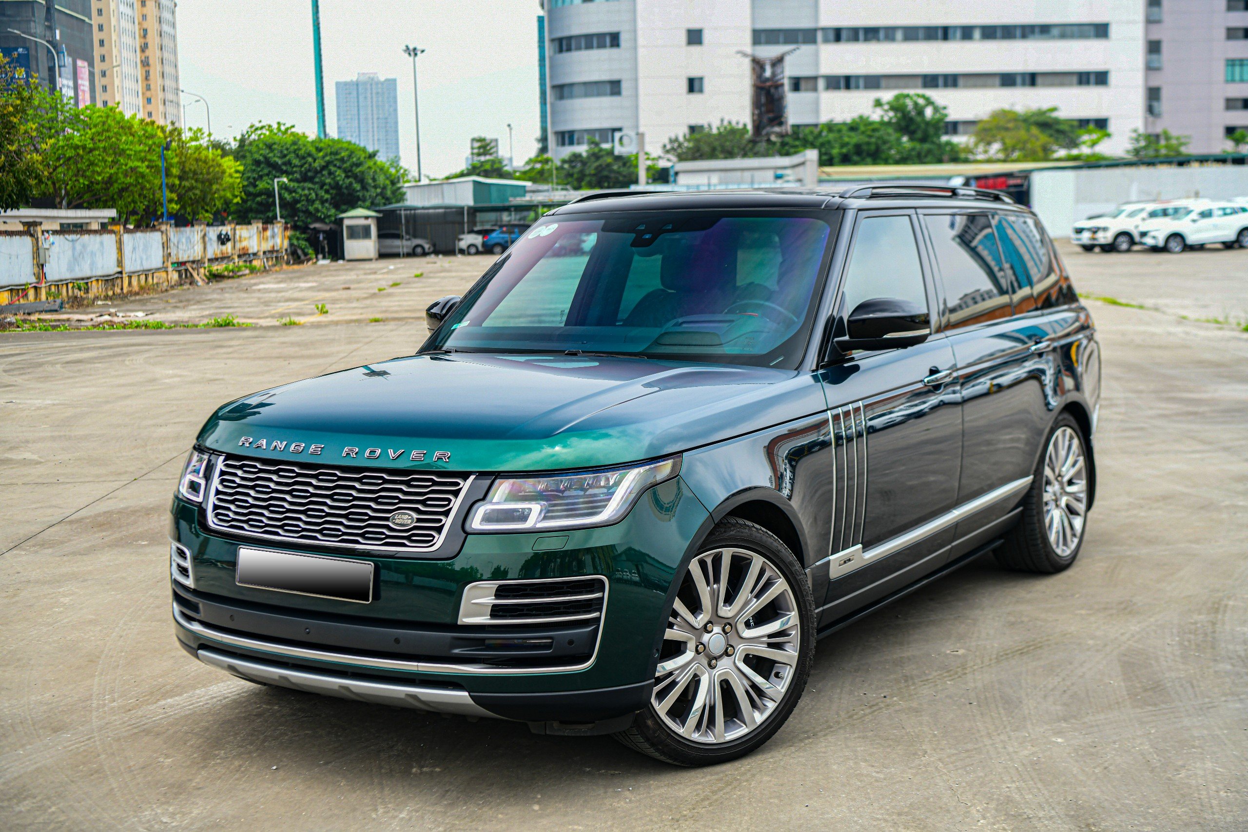 https://landrovervietnam.vn/z5347361176633_20ff48904d0e79cf97ed8d83430e6ebc