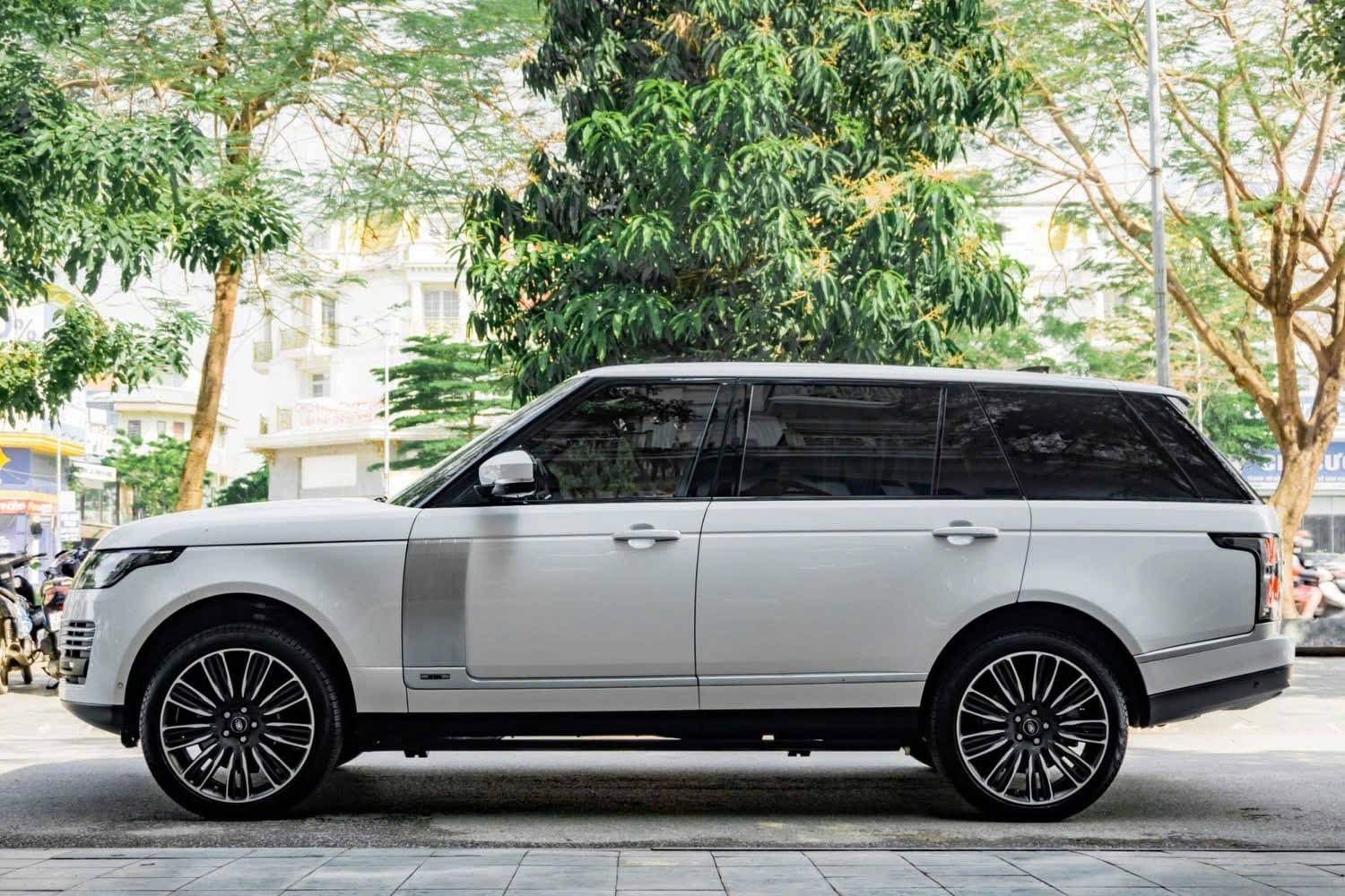 https://landrovervietnam.vn/481064448_122231927546032859_892263278849377760_n