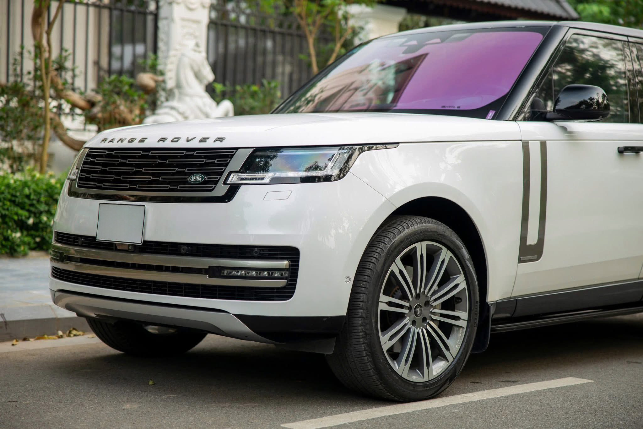 https://landrovervietnam.vn/495106010_4146849742263843_7907541168062000618_n