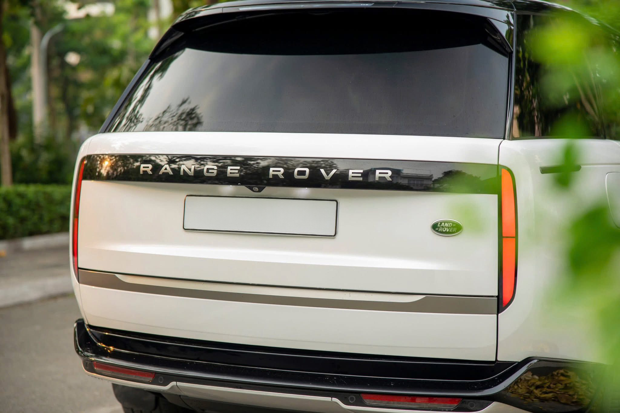 https://landrovervietnam.vn/495456981_4146849648930519_5913962114345857361_n