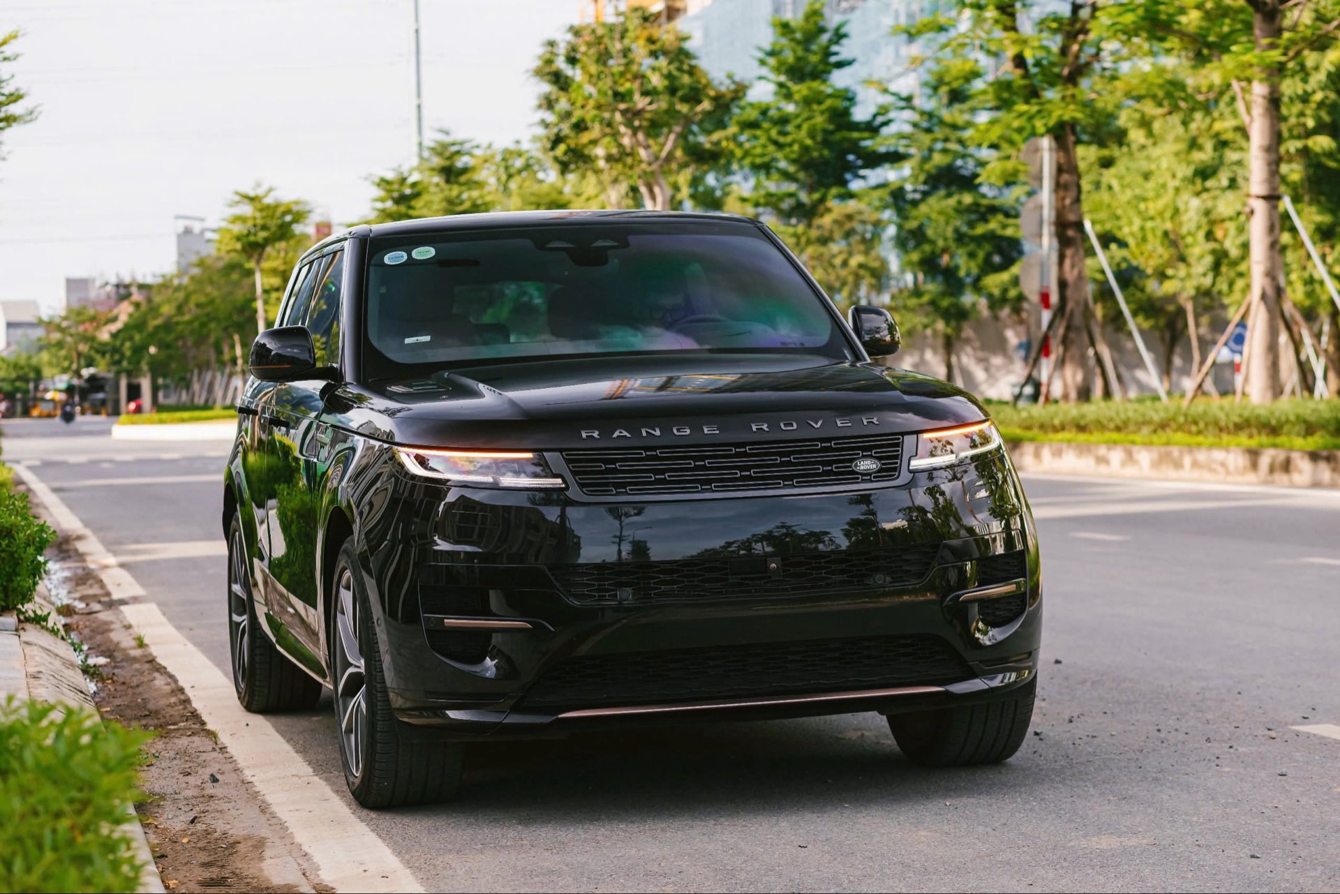 https://landrovervietnam.vn/527698238_1154612063171015_6945060999236026869_n