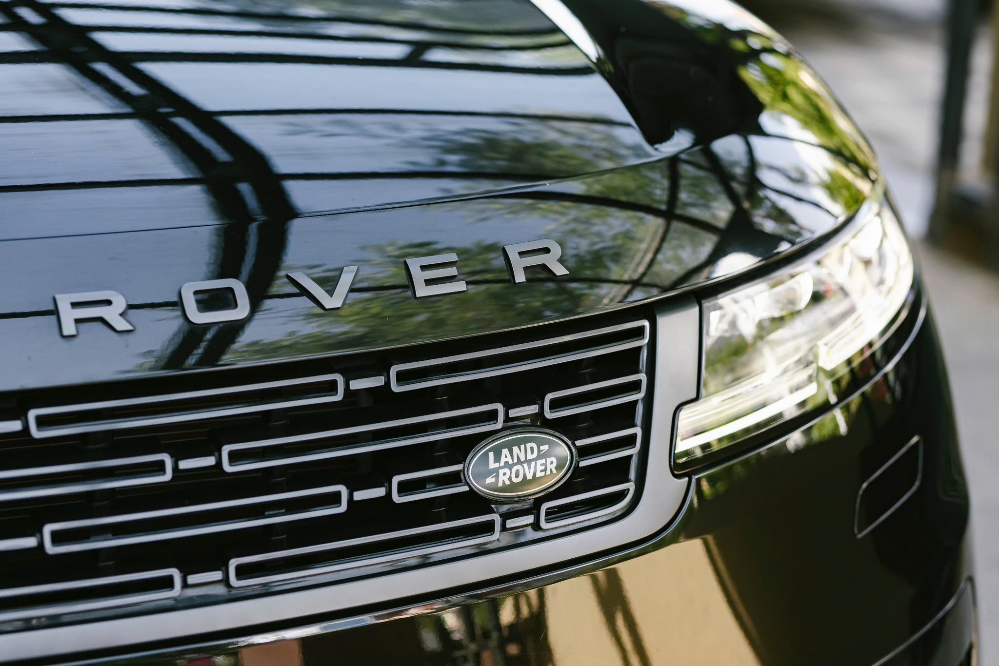 https://landrovervietnam.vn/527971529_2711183042421004_1033748963087366106_n
