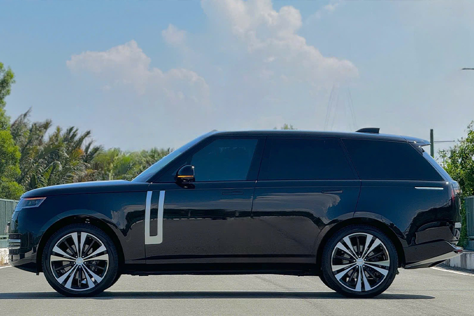 https://landrovervietnam.vn/Range-Rover-Autobiography-First-Edition-2024-14