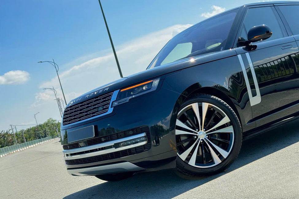 https://landrovervietnam.vn/Range-Rover-Autobiography-First-Edition-2024-17