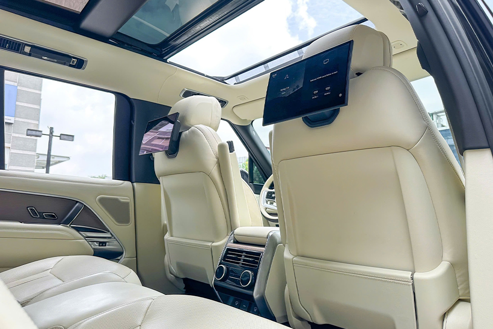 https://landrovervietnam.vn/Range-Rover-Autobiography-First-Edition-2024-29