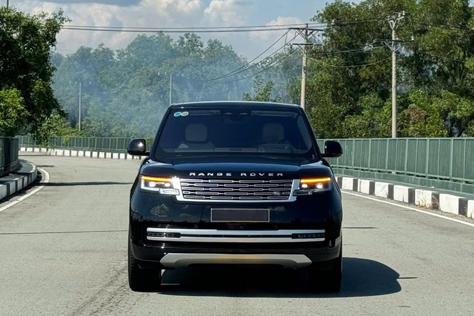https://landrovervietnam.vn/Range-Rover-Autobiography-First-Edition-2024-37