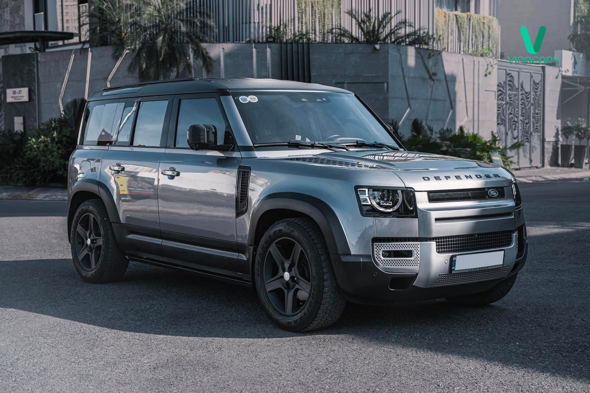 Land Rover Defender 110 2021