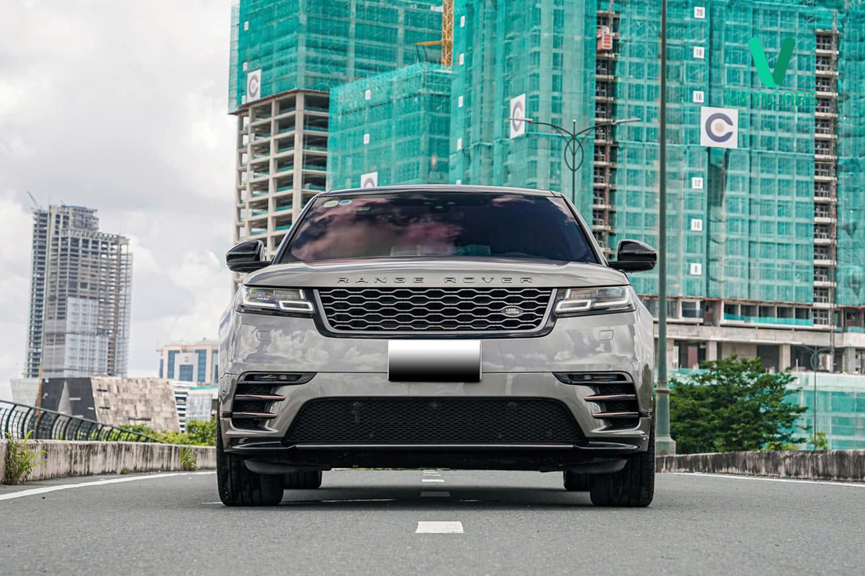 https://landrovervietnam.vn/Range-Rover-Velar-R-Dynamic-P300-SE-2018-37
