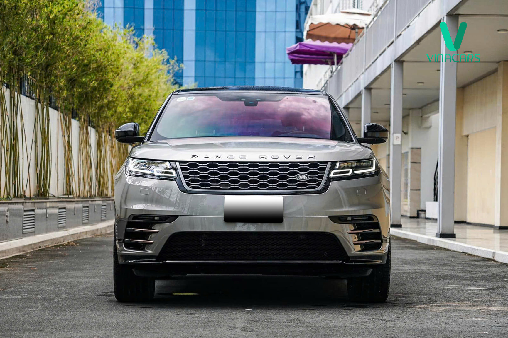https://landrovervietnam.vn/Range-Rover-Velar-R-Dynamic-P300-SE-2018-42
